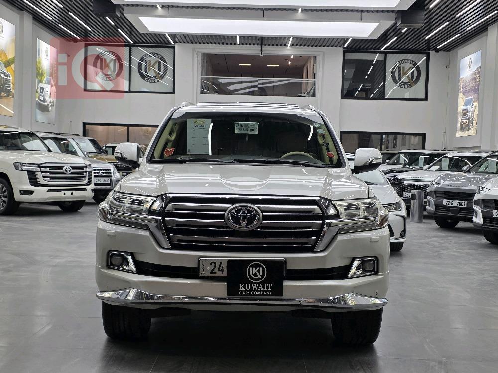 تويوتا لاندكروزر